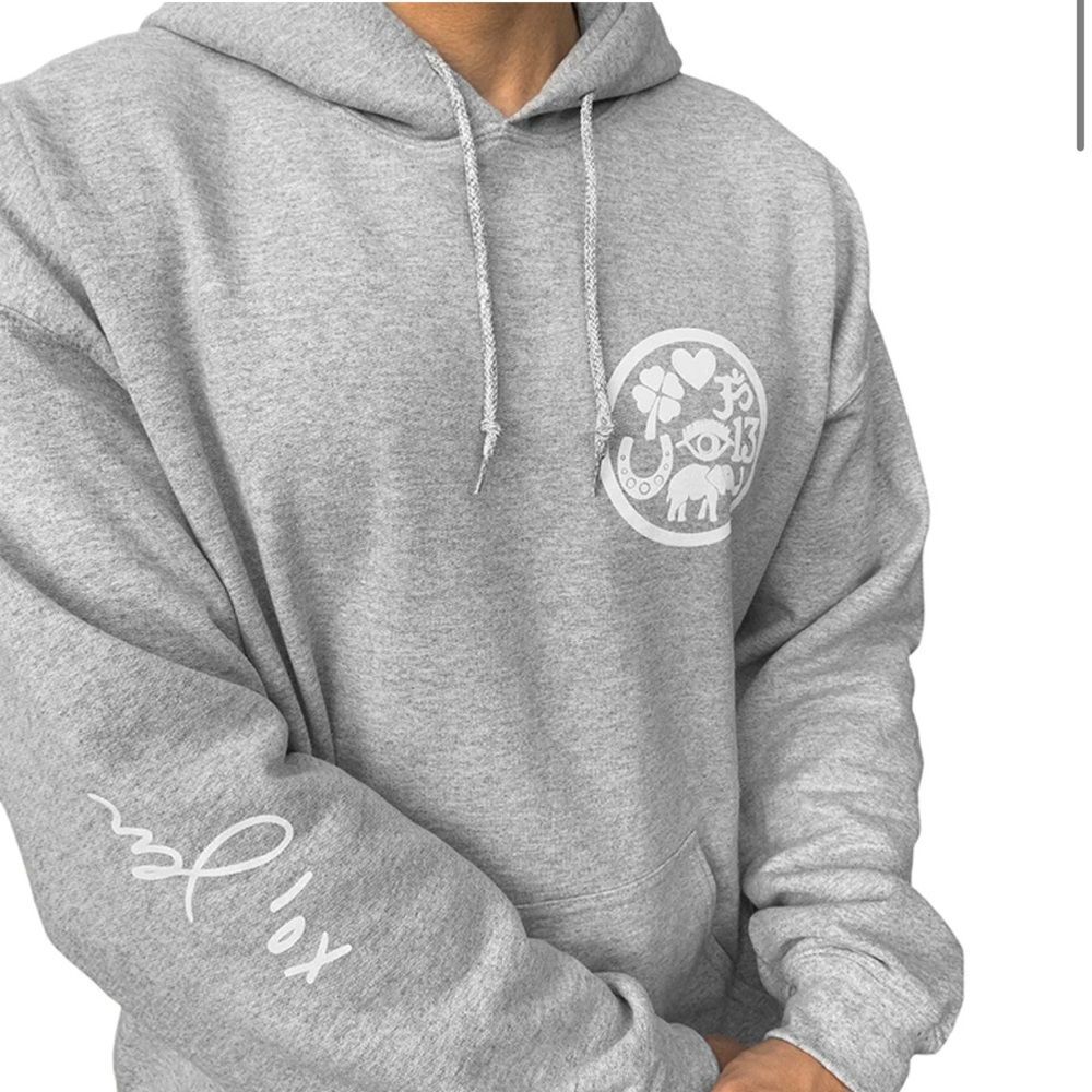 Jennifer Meyer Women's Size Large Grey White Good Luck Charm Hoodie Sweatshirt - Picture 3 of 16